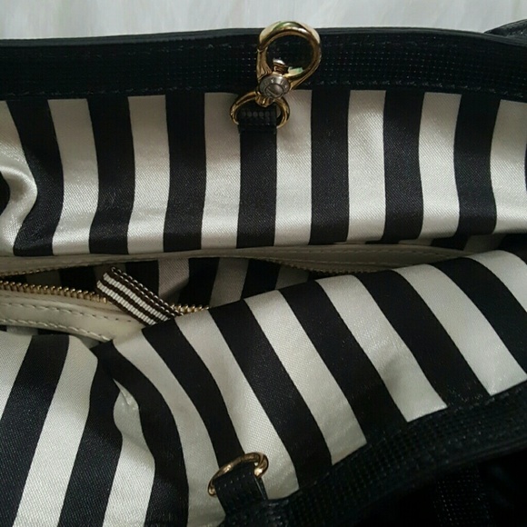 Henri Bendel Jetset No Frills Medium Tote - Picture 5 of 6